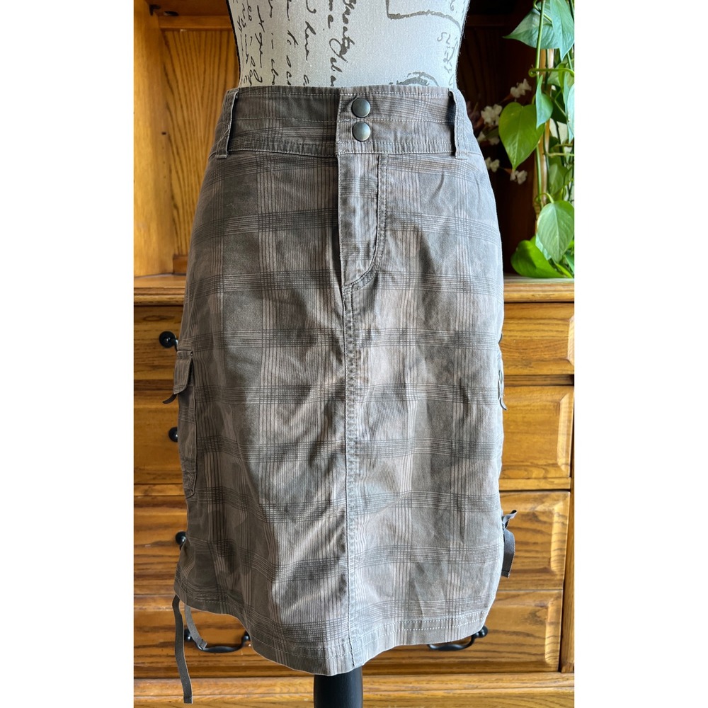 Women's Plaid Cargo Skirt — Taupe